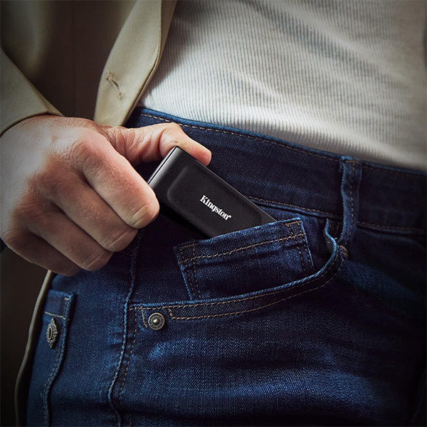 Kingston 2TB XS1000 USB-C 3.2 Gen 2 External SSD-Black - mobile shop in Hamra, Beirut, Lebanon. New and used phones, iPhone, Samsung, Huawei, Xiaomi, Oppo, Realme, Honor, Google Pixel, tablets, laptops, computers, and accessories. متجر موبايلات في الحمرا، بيروت، لبنان. هواتف جديدة ومستعملة، آيفون، سامسونج، هواوي، شاومي، أوبو، ريلمي، هونر، جوجل بيكسل، أجهزة لوحية، لابتوبات، كمبيوترات، واكسسوارات.