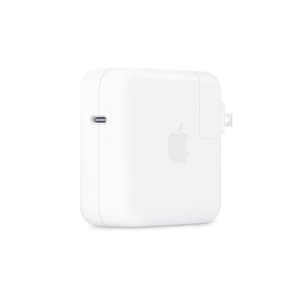 Apple Adapter USB-C 70W Power Adapter - mobile shop in Hamra, Beirut, Lebanon. New and used phones, iPhone, Samsung, Huawei, Xiaomi, Oppo, Realme, Honor, Google Pixel, tablets, laptops, computers, and accessories. متجر موبايلات في الحمرا، بيروت، لبنان. هواتف جديدة ومستعملة، آيفون، سامسونج، هواوي، شاومي، أوبو، ريلمي، هونر، جوجل بيكسل، أجهزة لوحية، لابتوبات، كمبيوترات، واكسسوارات.