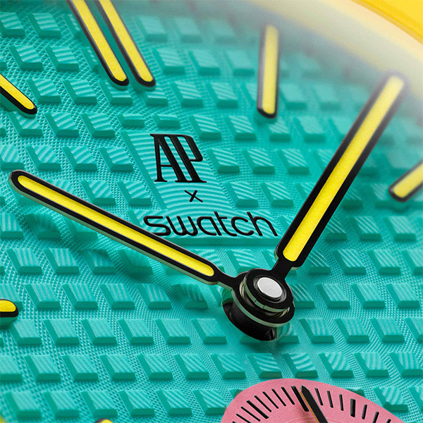 Audemars Piguet x Swatch | Royal Pop Collection-Otg Roz - mobile shop in Hamra, Beirut, Lebanon. New and used phones, iPhone, Samsung, Huawei, Xiaomi, Oppo, Realme, Honor, Google Pixel, tablets, laptops, computers, and accessories. متجر موبايلات في الحمرا، بيروت، لبنان. هواتف جديدة ومستعملة، آيفون، سامسونج، هواوي، شاومي، أوبو، ريلمي، هونر، جوجل بيكسل، أجهزة لوحية، لابتوبات، كمبيوترات، واكسسوارات.